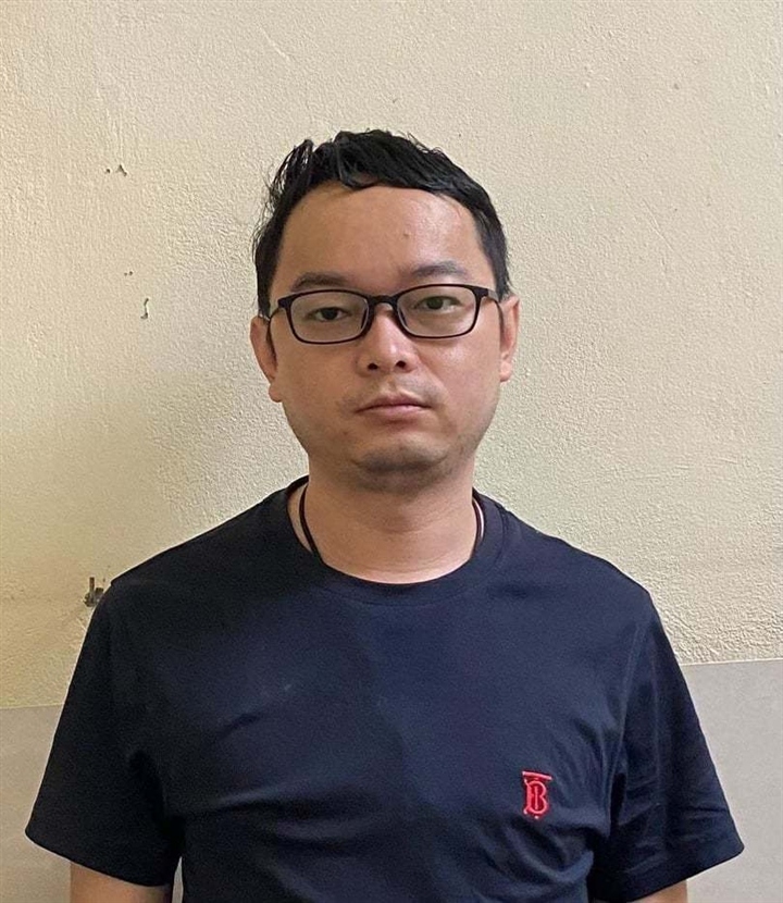 china s wanted man arrested in vietnam picture 1 china s wanted man arrested in vietnam picture 1