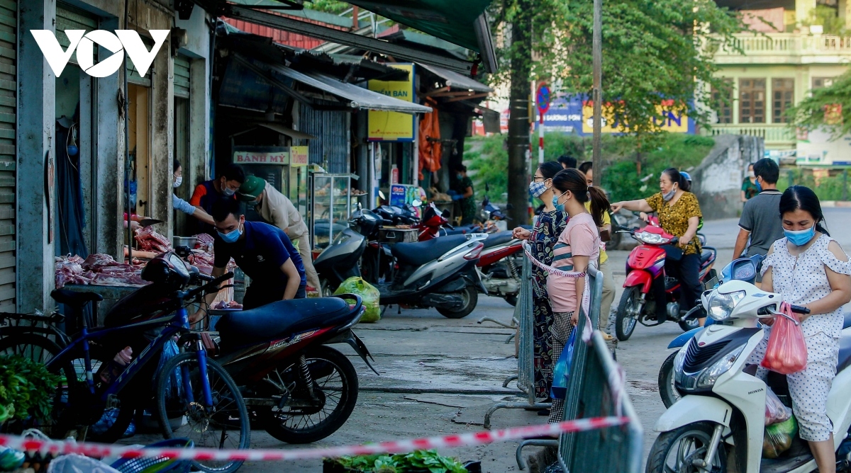 hanoi capital offers market coupons amid rising covid-19 threats picture 5