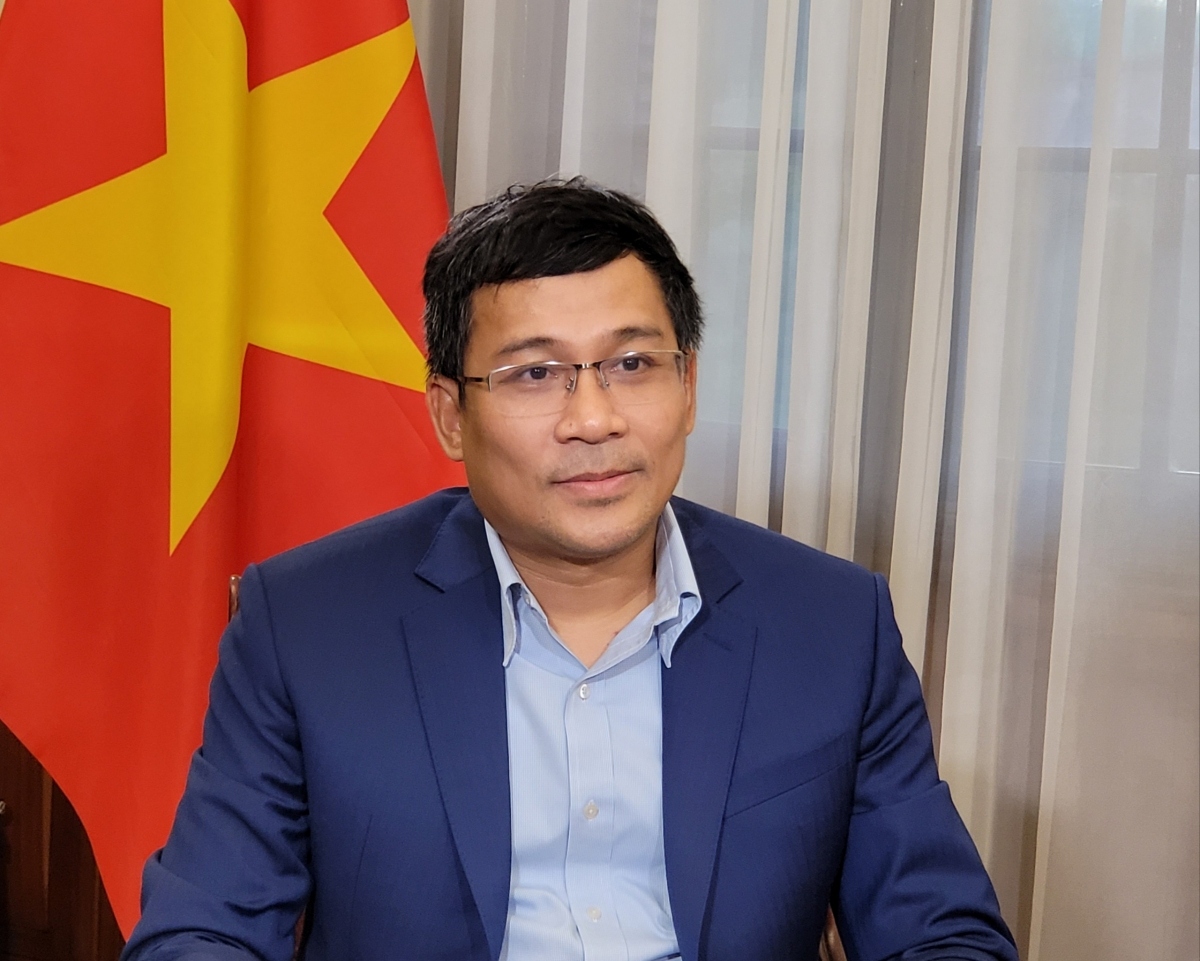vietnam strives to successfully realize vaccine diplomacy strategy picture 1