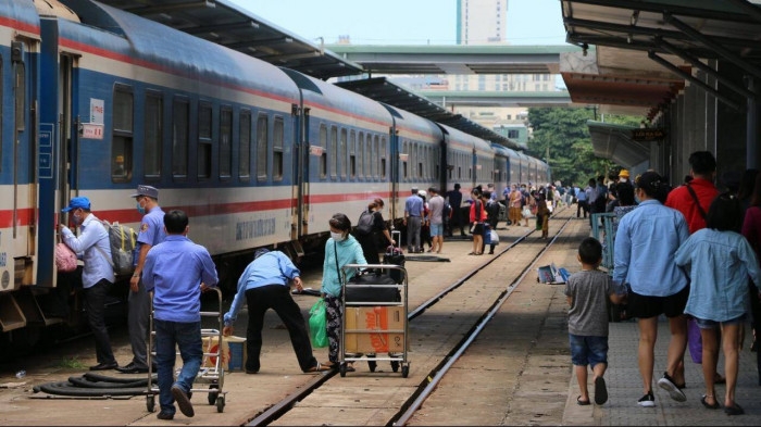 Lập đoàn tàu chuyên biệt đưa 3.000 người Hà Tĩnh từ phía Nam về quê