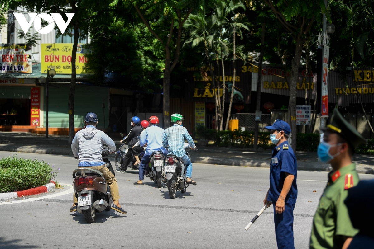 ha noi yeu cau hon 3.300 phuong tien quay dau khong duoc vao thanh pho hinh anh 1