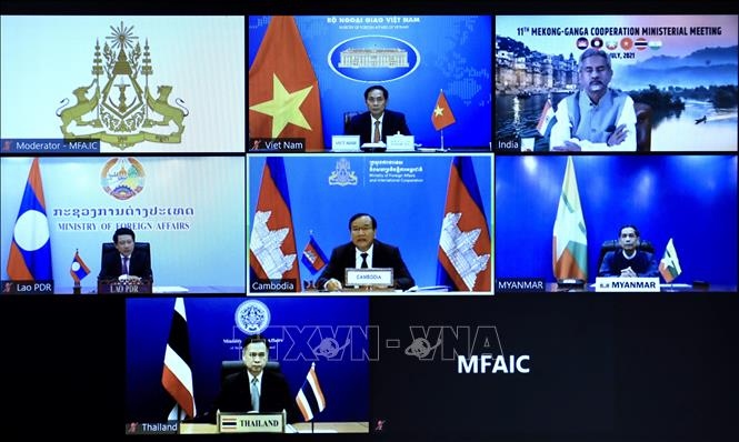 Foreign Ministers of the six member countries of the Mekong - Ganga Cooperation (MGC) attend the conference in an online format. (Photo: VNA)