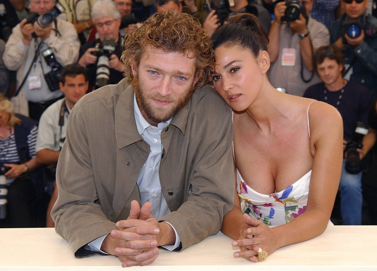 Vincent Cassell và Monica Belluci tại LHP Cannes lần thứ 55 năm 2002.