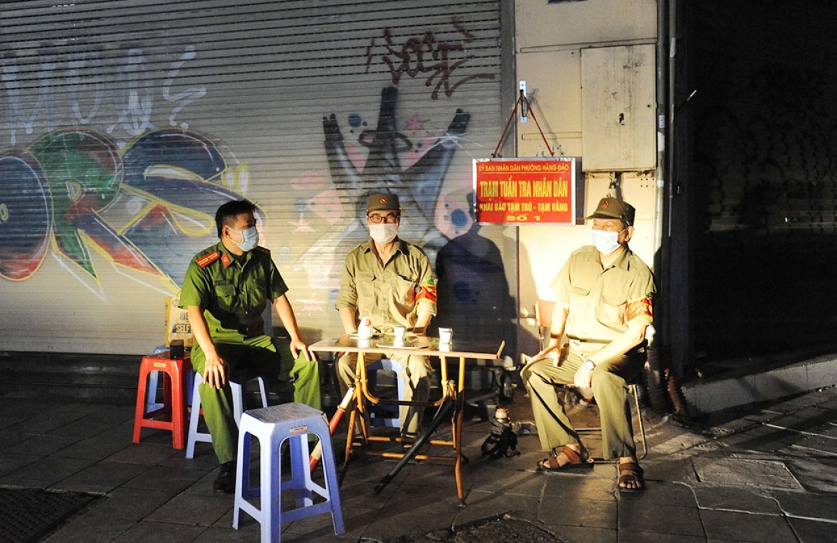 a silent hanoi by night as social distancing in effect picture 2