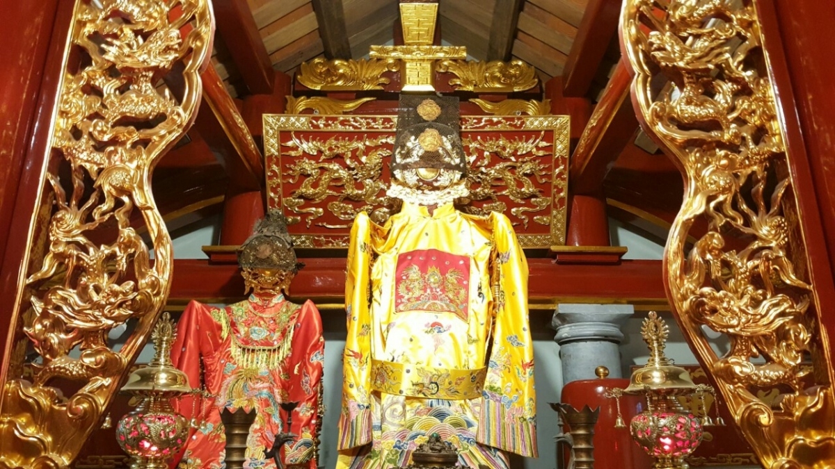 Hậu cung đình làng Trung Tự thờ Cao Sơn Đại vương và Huệ Minh Công chúa.