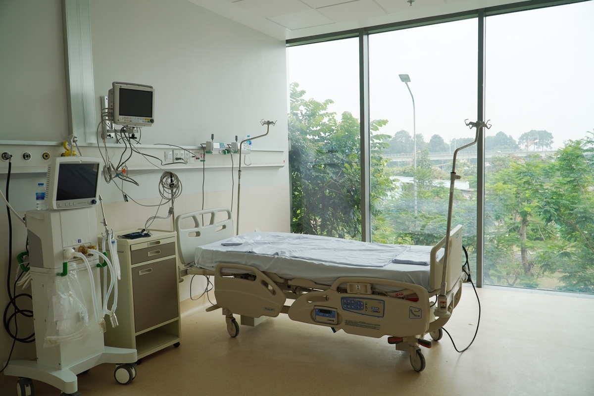 inside hospital for covid-19 rehabilitation in hcm city picture 6