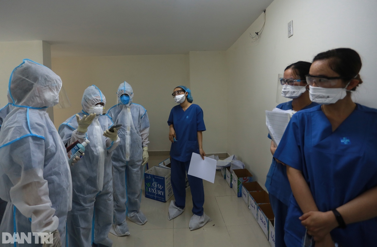 photos reveal inside of largest-ever field hospital in hcm city picture 7