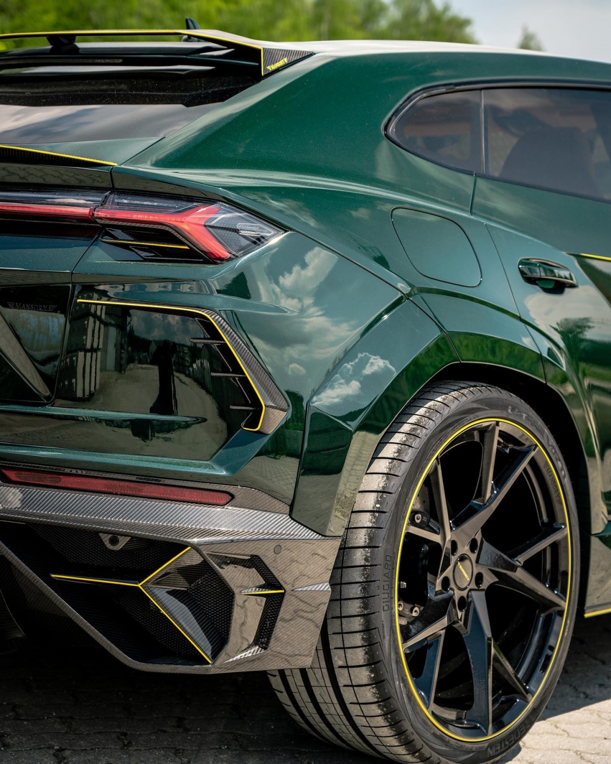 mansory tiep tuc tung ra them lamborghini urus voi goi do venatus hinh anh 7