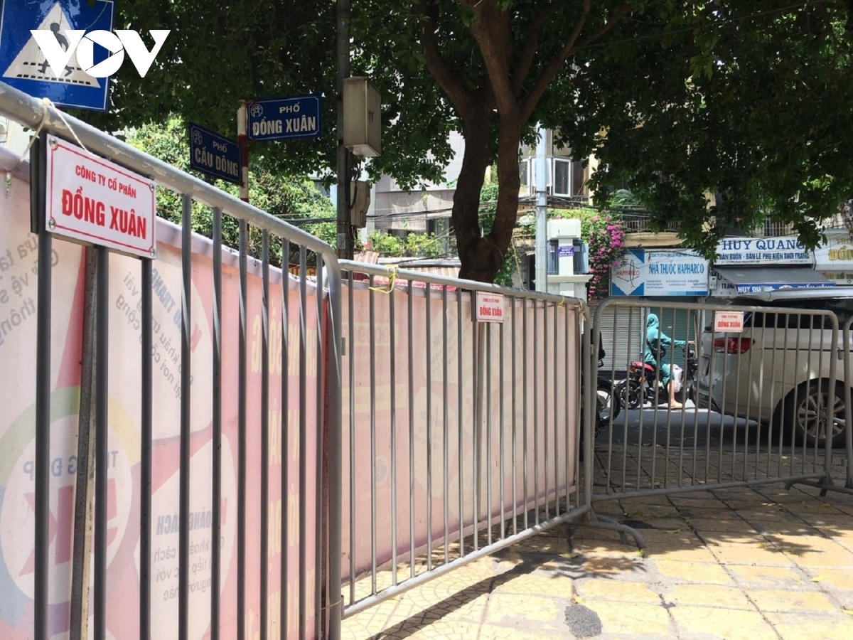 hanoi s largest wholesale market left deserted amid covid-19 threats picture 6