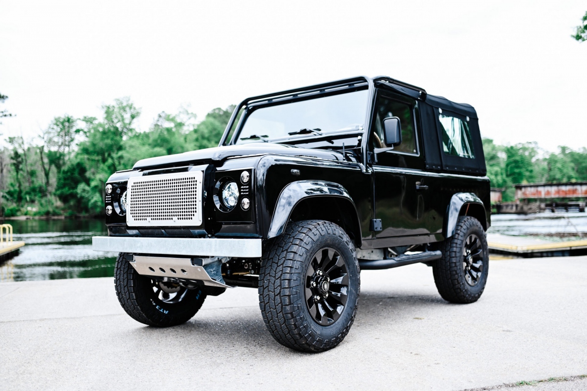 chiec land rover defender ls3 v8 1997 cua osprey hinh anh 1