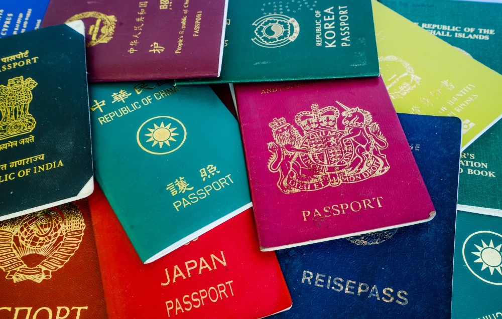 vietnamese passport drops eight places on henley passport index picture 1