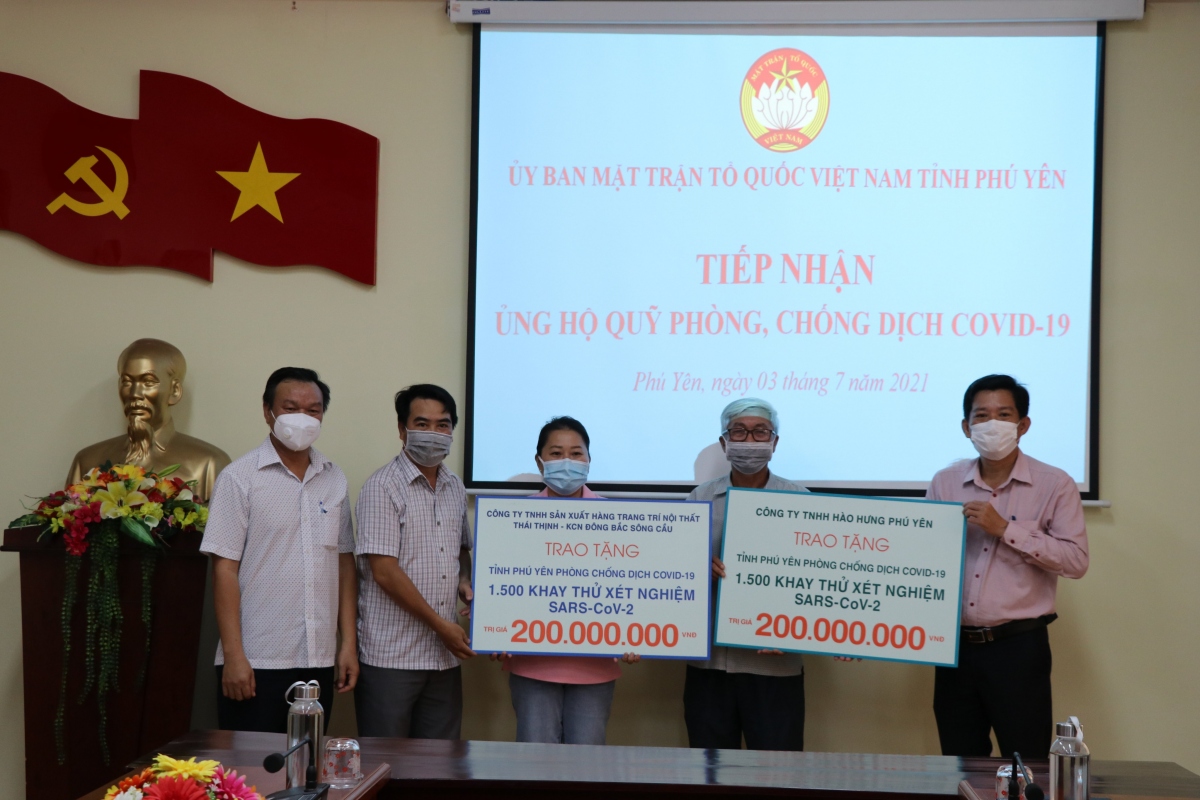 Phú Yên tiếp nhận 8.000 bộ test nhanh xét nghiệm SARS-CoV-2