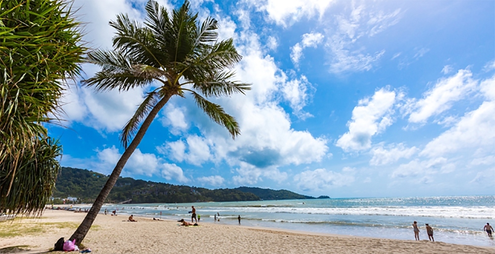 Đảo Phuket với nhiều cảnh đẹp đang thu hút du khách quốc tế sau khi Thái Lan thí điểm đón khách đã tiêm vaccine (Ảnh: Tourism Thailand)