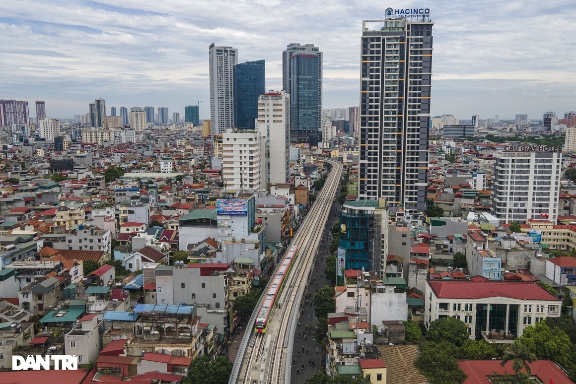 hanoi capital tests metro trains on overground route picture 10