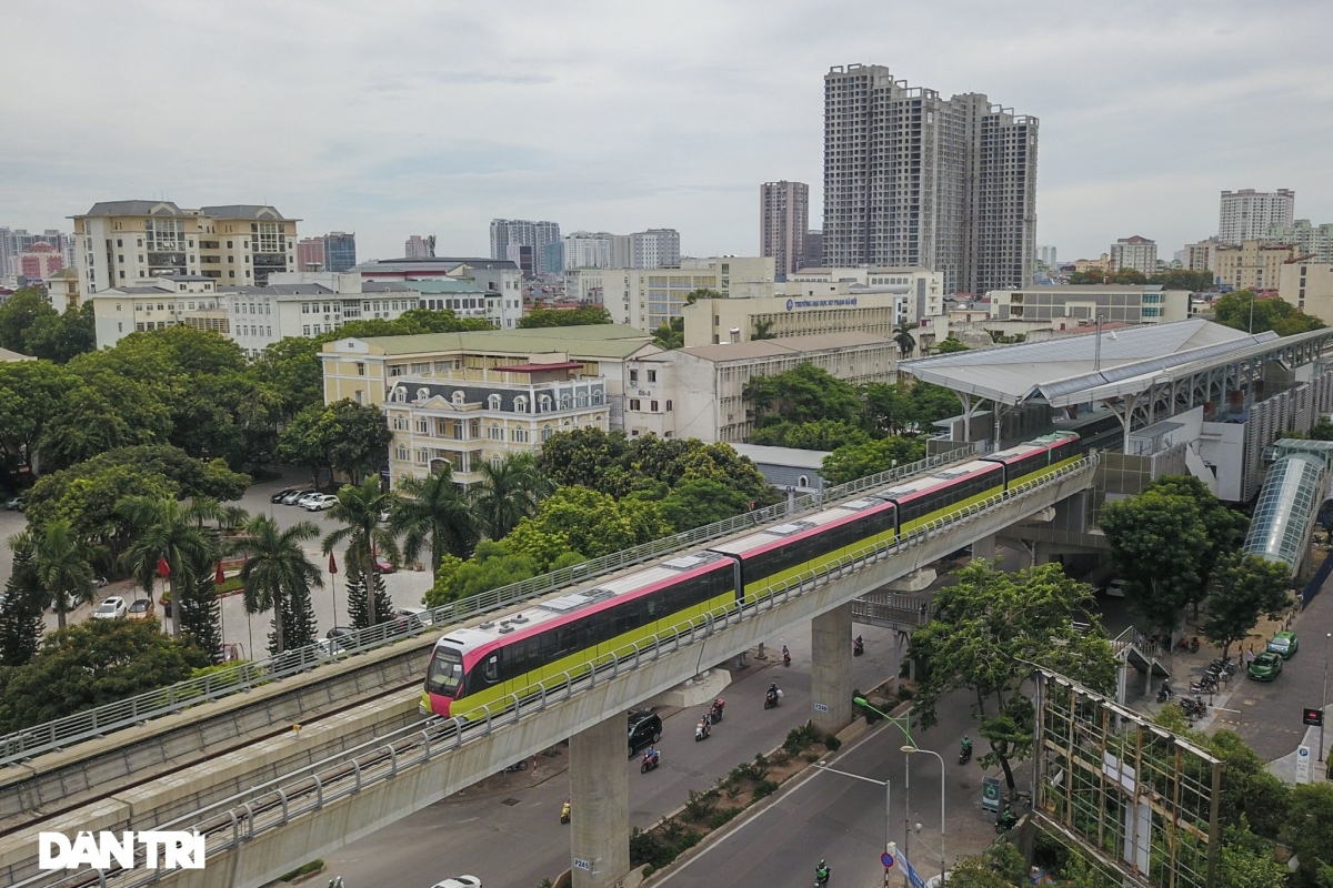 hanoi capital tests metro trains on overground route picture 7