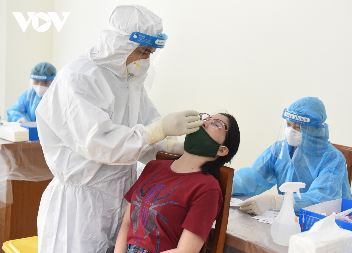 reporters undergo covid-19 test ahead of na session picture 8