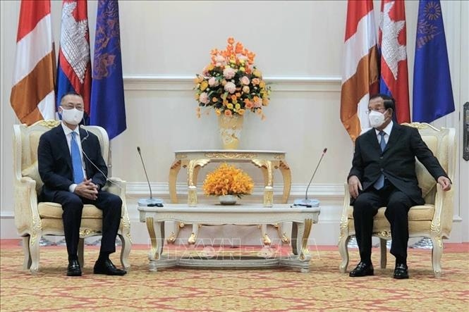 cambodian pm hosts outgoing vietnamese ambassador picture 1