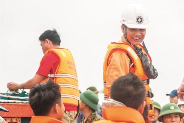 vietnamese rescuer honoured with imo bravery award picture 1