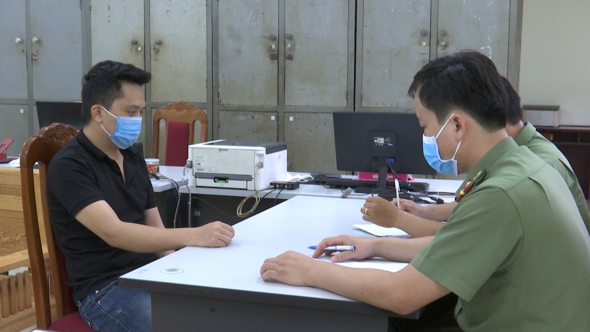 Trần Văn Tú tại Cơ quan Công an. (Ảnh Đ.T)