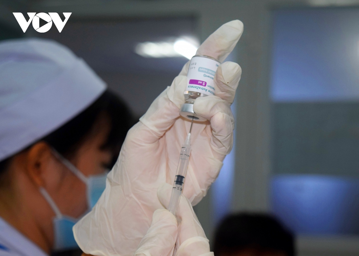 sau tiem vaccine covid-19, ban can luu y nhung dieu nay hinh anh 1