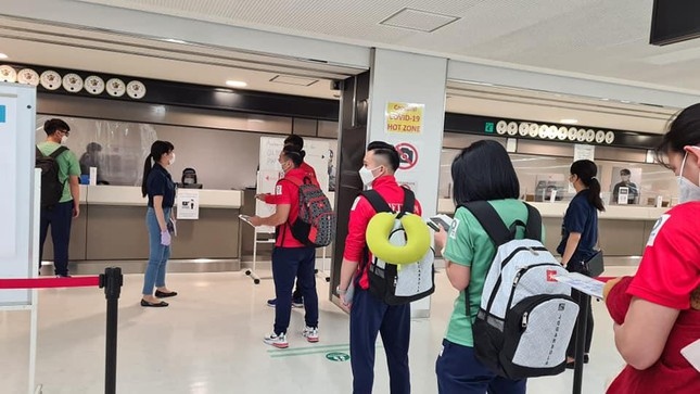 vietnamese athletes arrive in japan for 2020 tokyo olympics picture 5