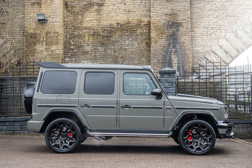 mercedes-benz g-class duoc do goi carbon gia hon 300.000 usd hinh anh 11