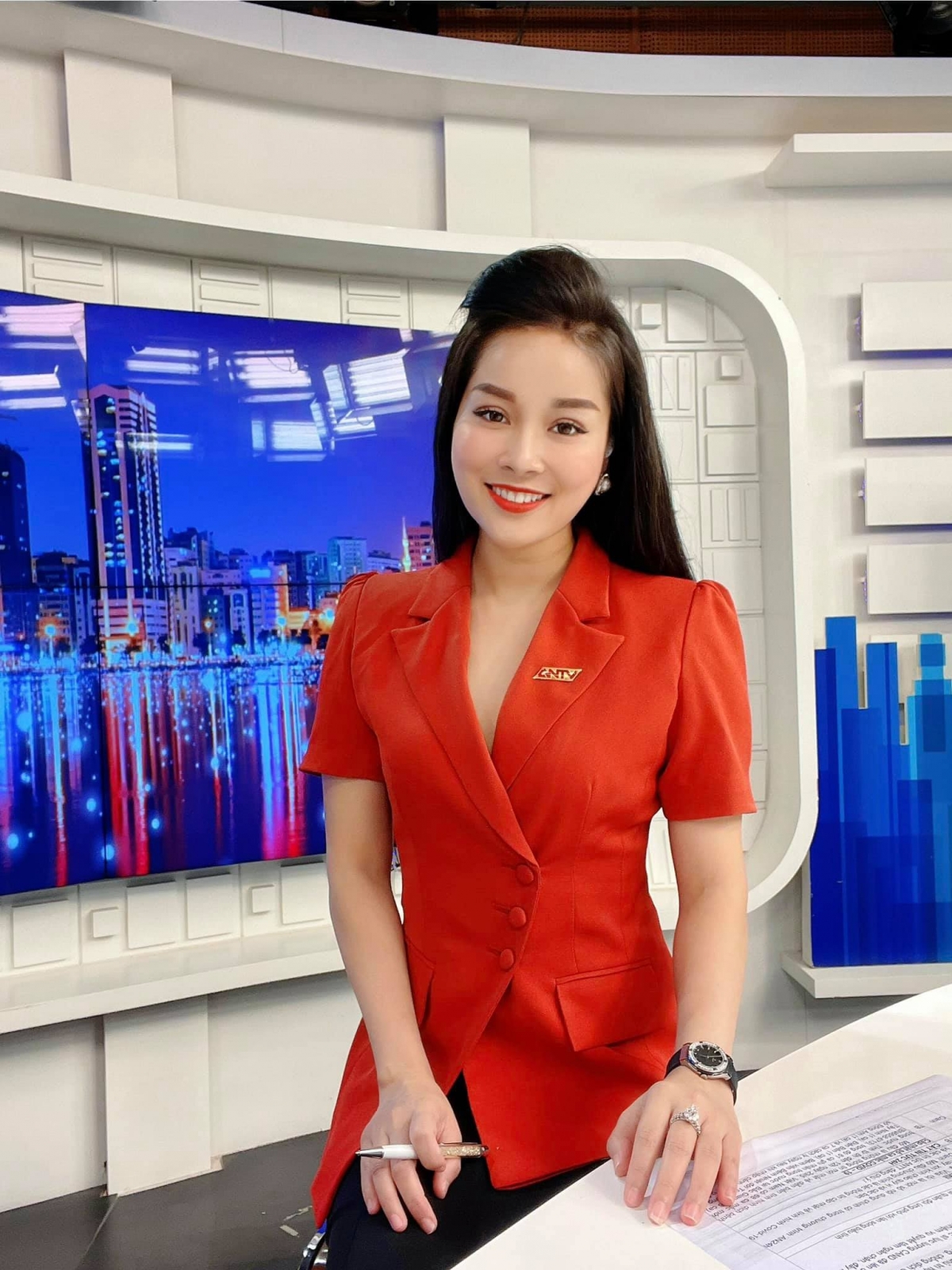 Hiện tại, Minh Hương là biên tập viên truyền hình.