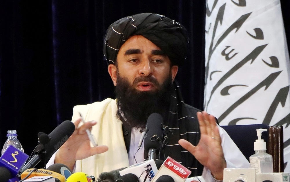 taliban cam nguoi afghanistan den san bay kabul hinh anh 1