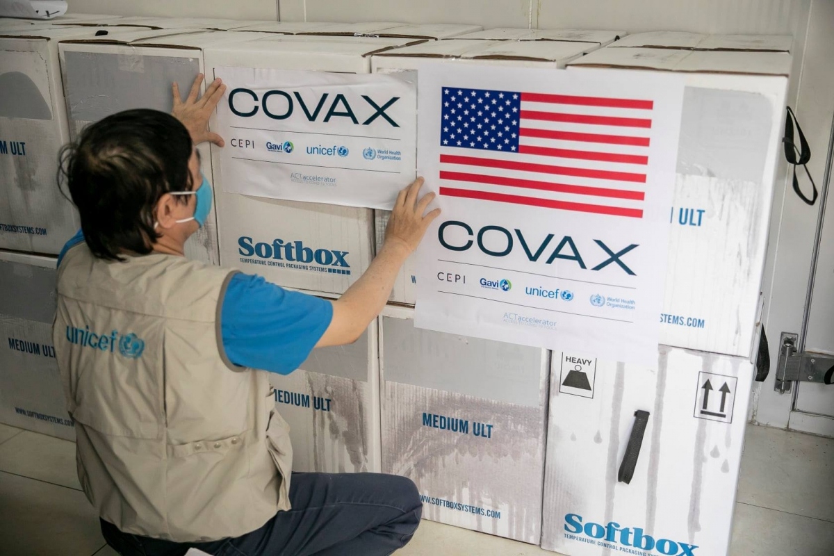 263,250 pfizer vaccines arrive in hanoi via covax picture 1