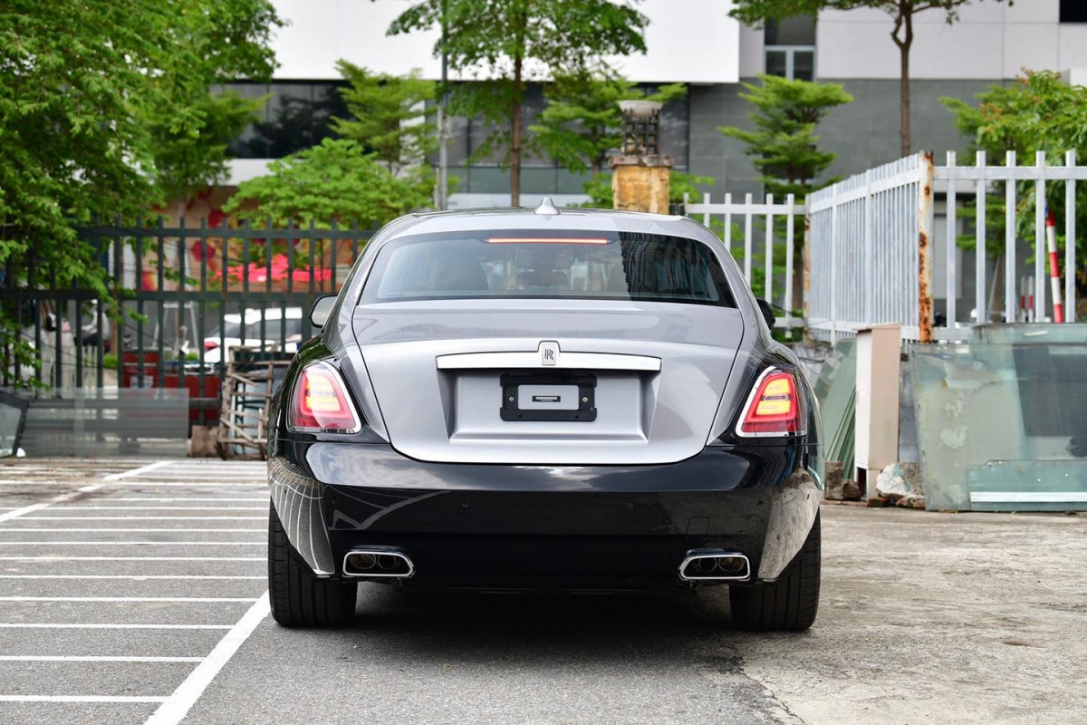 can canh rolls-royce ghost the he moi tai viet nam hinh anh 2