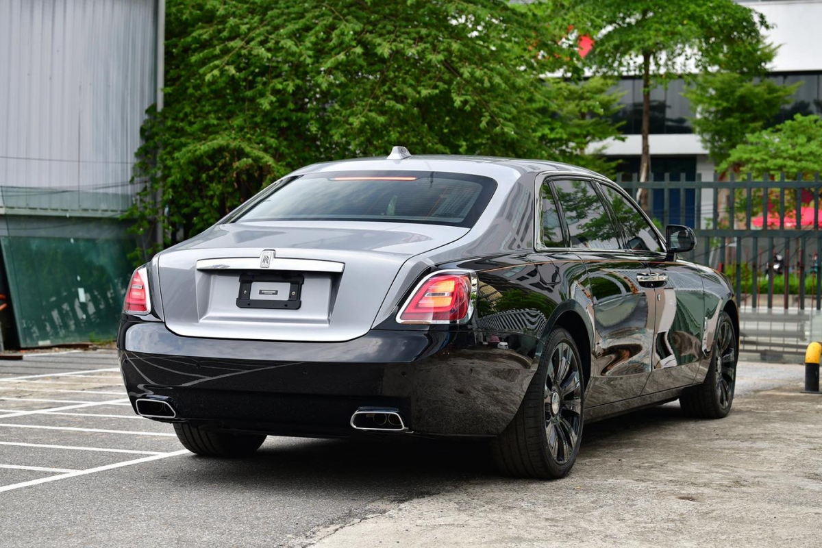 can canh rolls-royce ghost the he moi tai viet nam hinh anh 4