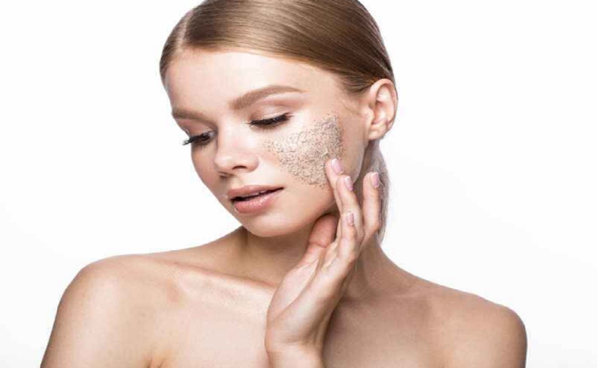 Tẩy da chết quá nhiều có thể gây hại cho làn da của bạn như thế nào?