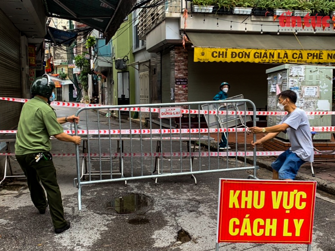 nhà xe khai báo không trung thực, phường giáp bát phải kiến nghị mở rộng vùng phong tỏa hình ảnh 4 nha xe khai bao khong trung thuc, phuong giap bat phai kien nghi mo rong vung phong toa hinh anh 4