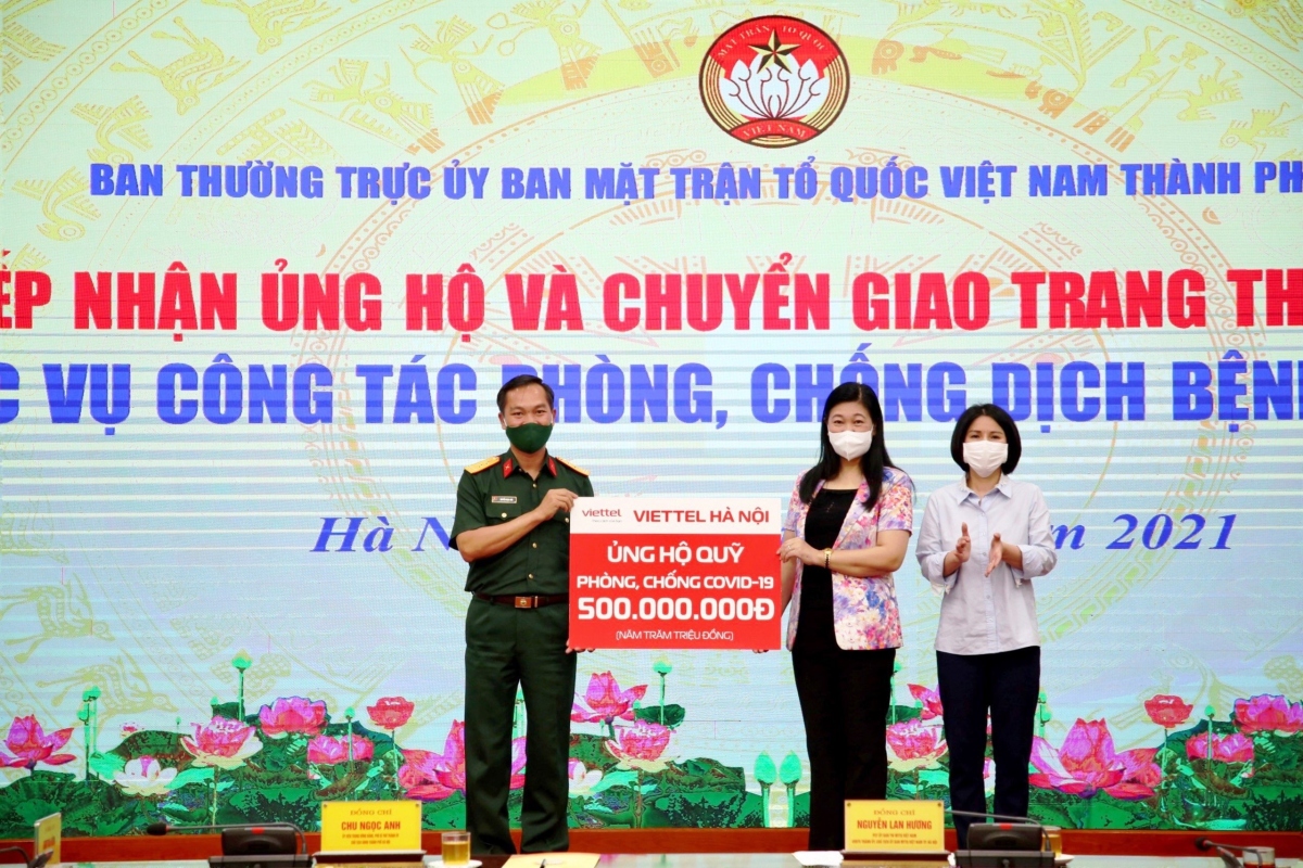 viettel ha noi ung ho 500 trieu dong phuc vu cong tac phong, chong dich covid-19 hinh anh 1