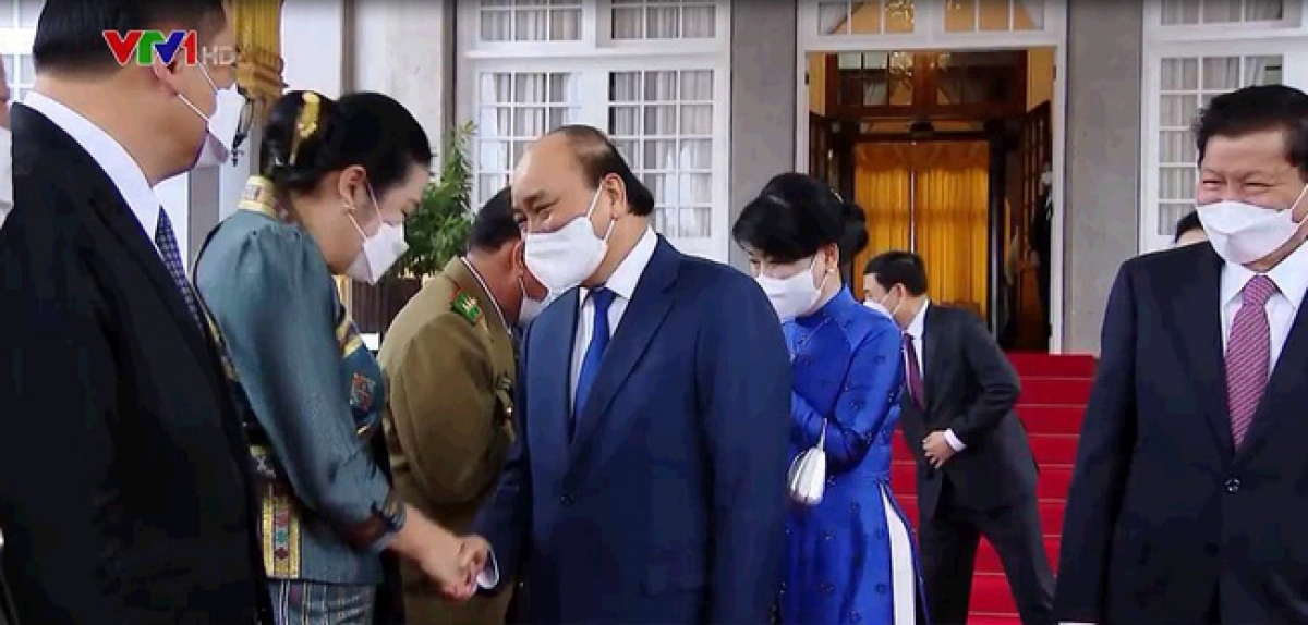 president nguyen xuan phuc concludes laos visit picture 1