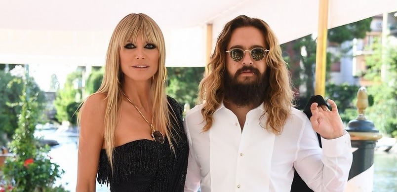 "Siêu mẫu nội y" Heidi Klum phô dáng quyến rũ bên chồng trẻ tại sự kiện