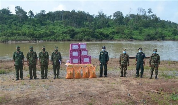 vietnam, cambodia border guards coordinate in fighting covid-19 picture 1