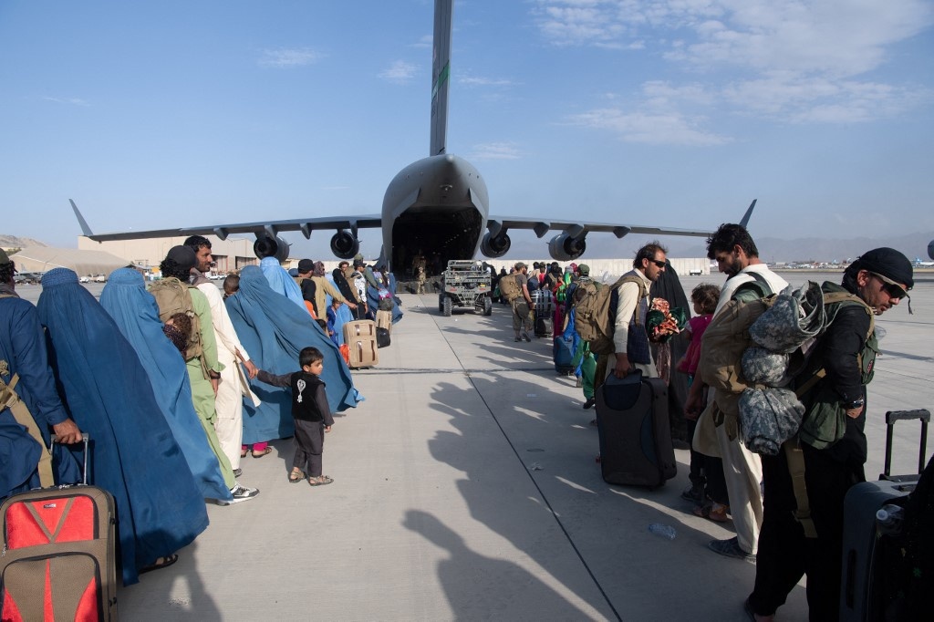  giac mo tuong lai cua cac gia dinh afghanistan di tan hinh anh 1