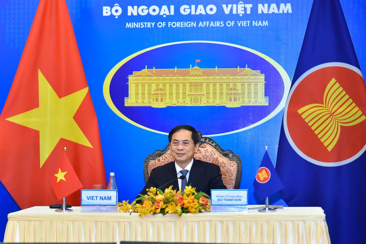 quan he asean - nhat ban dua tren tinh than trai tim toi trai tim hinh anh 2