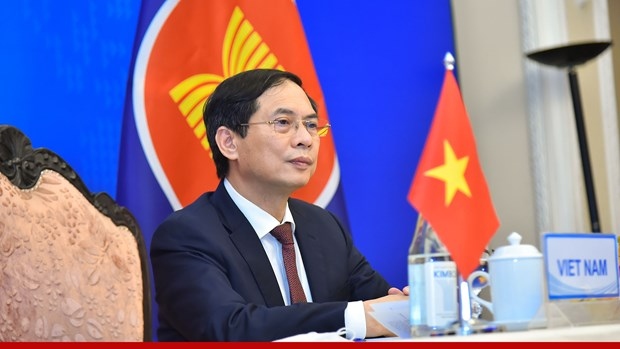 vietnam welcomes proposal to elevate asean-china relationship picture 1