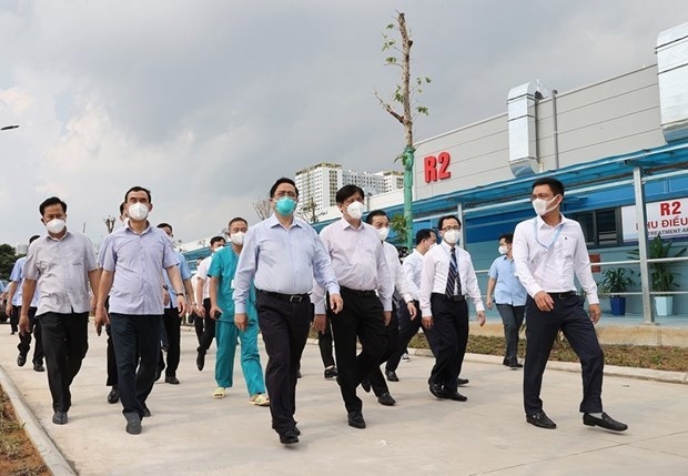 pm inspects covid-19 prevention, control in hanoi picture 1