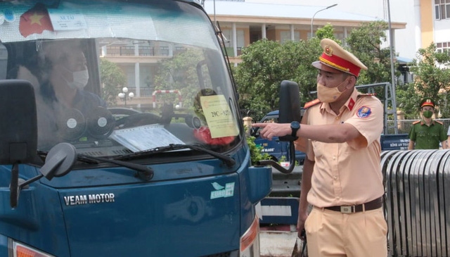 Bộ GTVT ban hành Hướng dẫn cụ thể tổ chức, vận tải bằng xe ô tô giữa dịch COVID