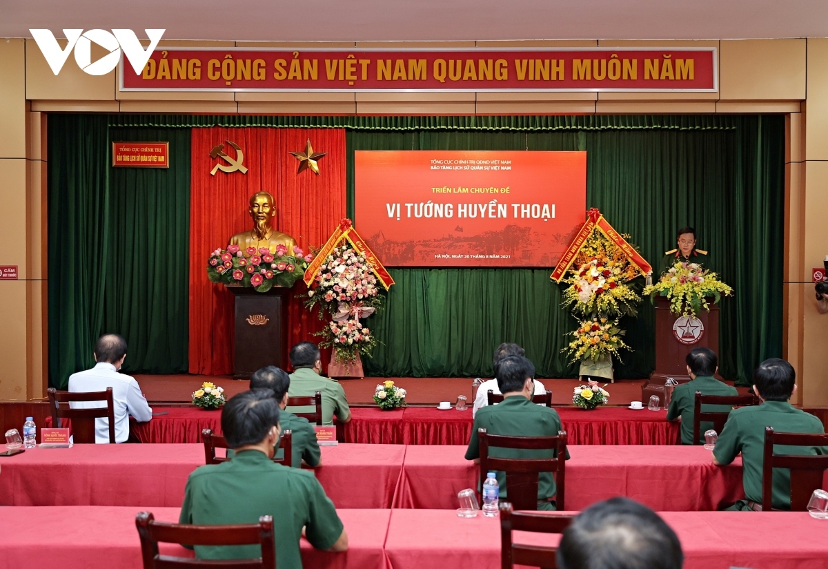 exhibition commemorates 110th birth anniversary of general vo nguyen giap picture 1