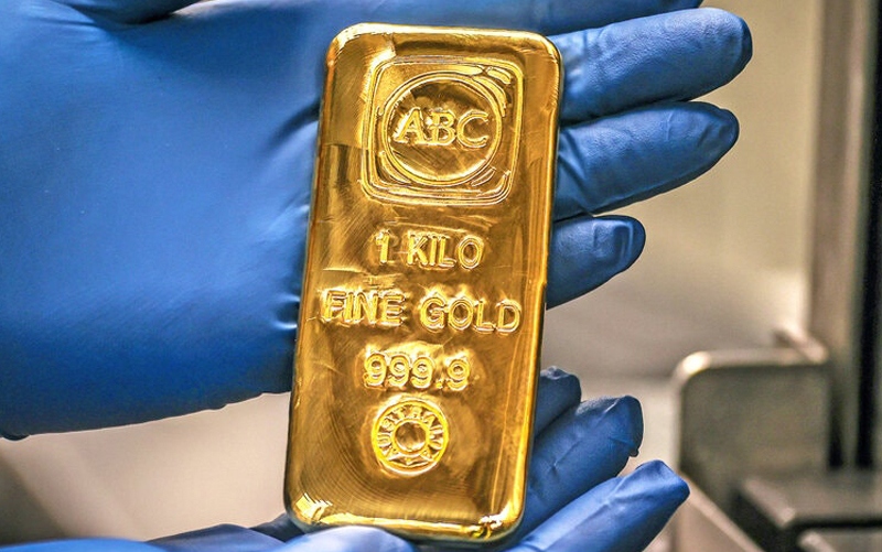 Khoảng cách giữa giá vàng trong nước và thế giới hiện gần 8 triệu đồng mỗi lượng. (Ảnh minh họa: KT)