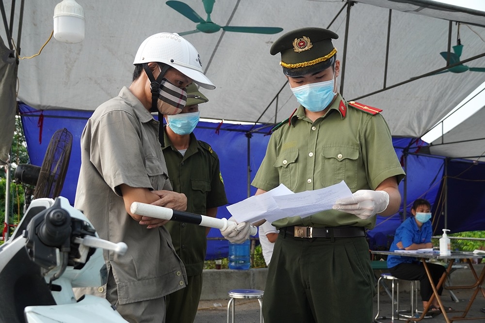 Sau 9 ngày giãn cách Hà Nội phạt hơn 11 tỷ đồng vi phạm quy định phòng, chống dịch