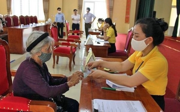 hanoi offers over us 33 million worth of financial aid to pandemic-hit people picture 1