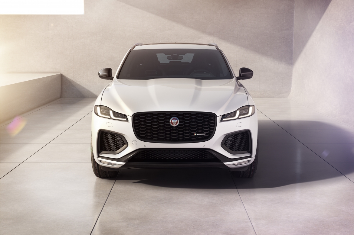 jaguar f-pace r-dynamic co them phien ban black voi hang loat nang cap hinh anh 3