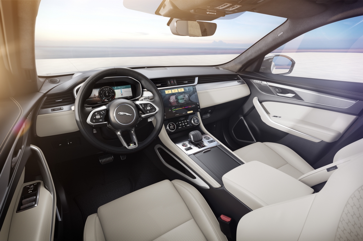 jaguar f-pace r-dynamic co them phien ban black voi hang loat nang cap hinh anh 2