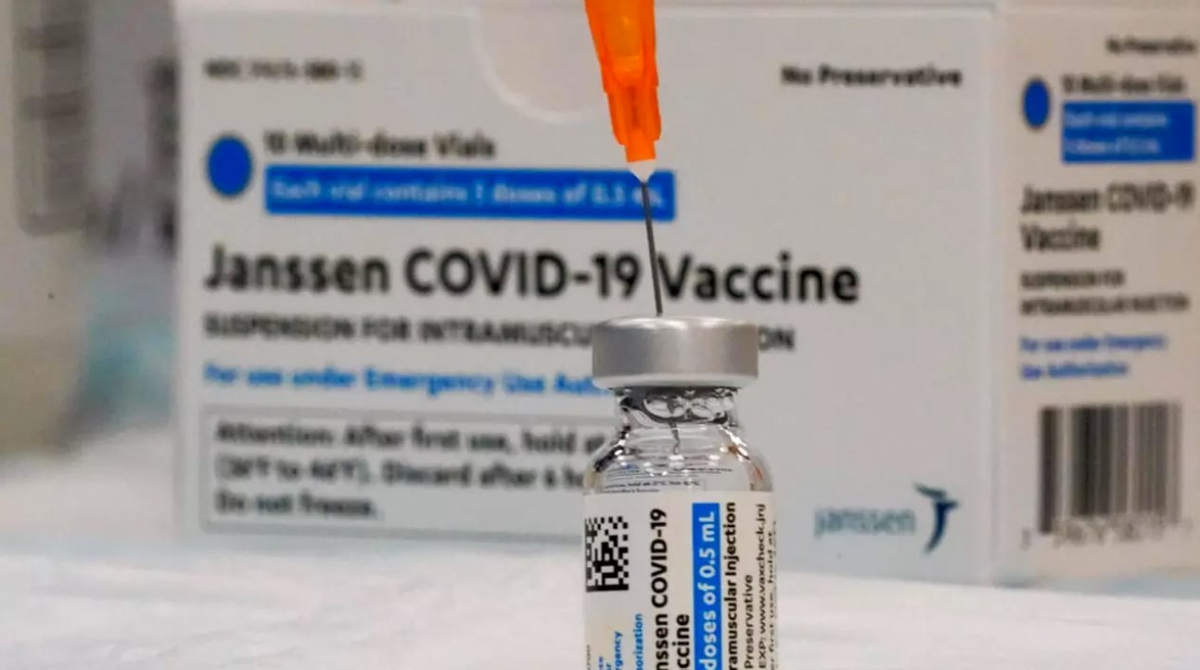 six covid-19 vaccines approved for use in vietnam picture 6