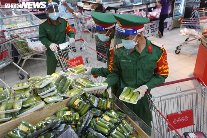 những vị khách đặc biệt của siêu thị ở tp.hcm ngày siết chặt giãn cách hình ảnh 6 nhung vi khach dac biet cua sieu thi o tp.hcm ngay siet chat gian cach hinh anh 6